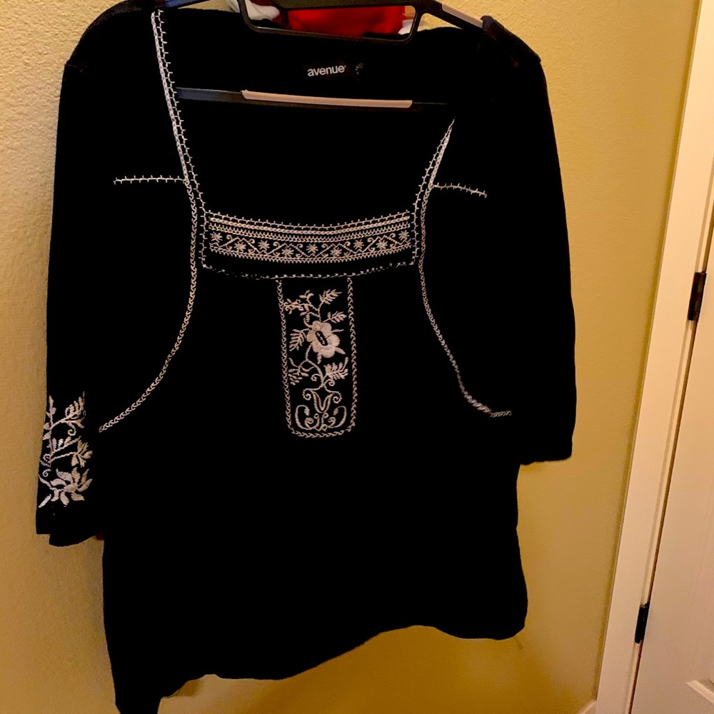 Avenue woman’s top.